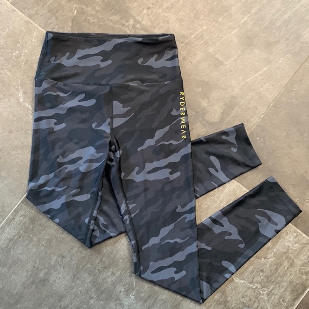 Ryderwear Camo Leggings - Black
